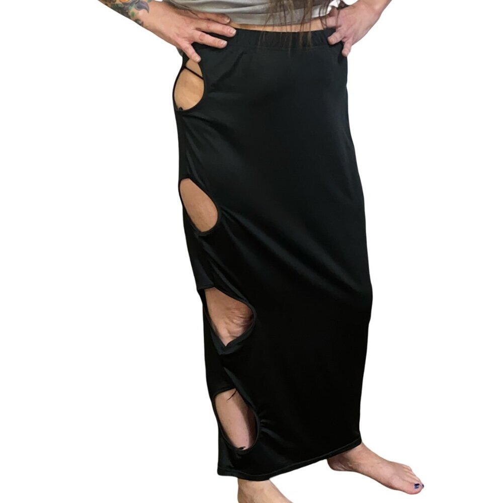 Sz.2X*Black Shiny Maxi-Skirt--Peek-a-boo Circular Cut-Outs at Side